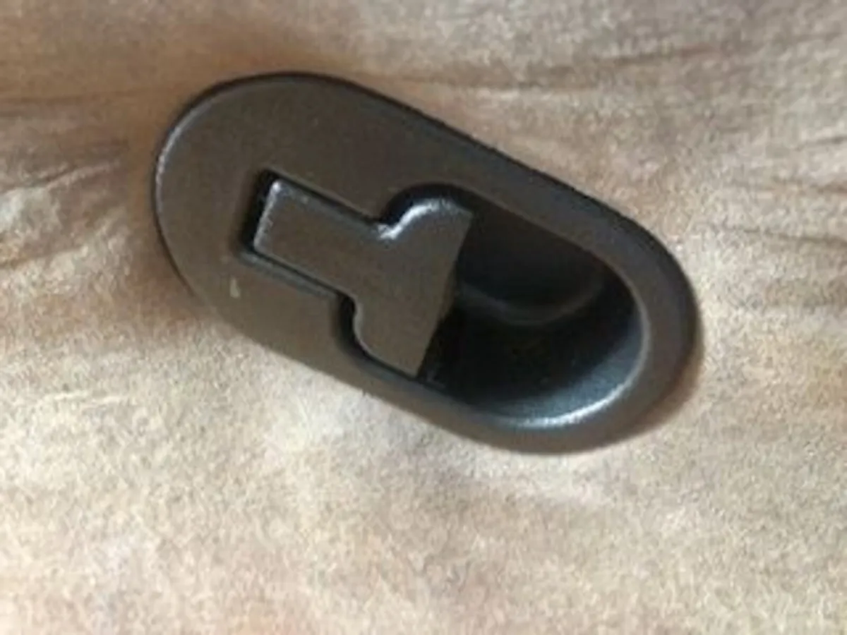 Two seater recliner - Image 2