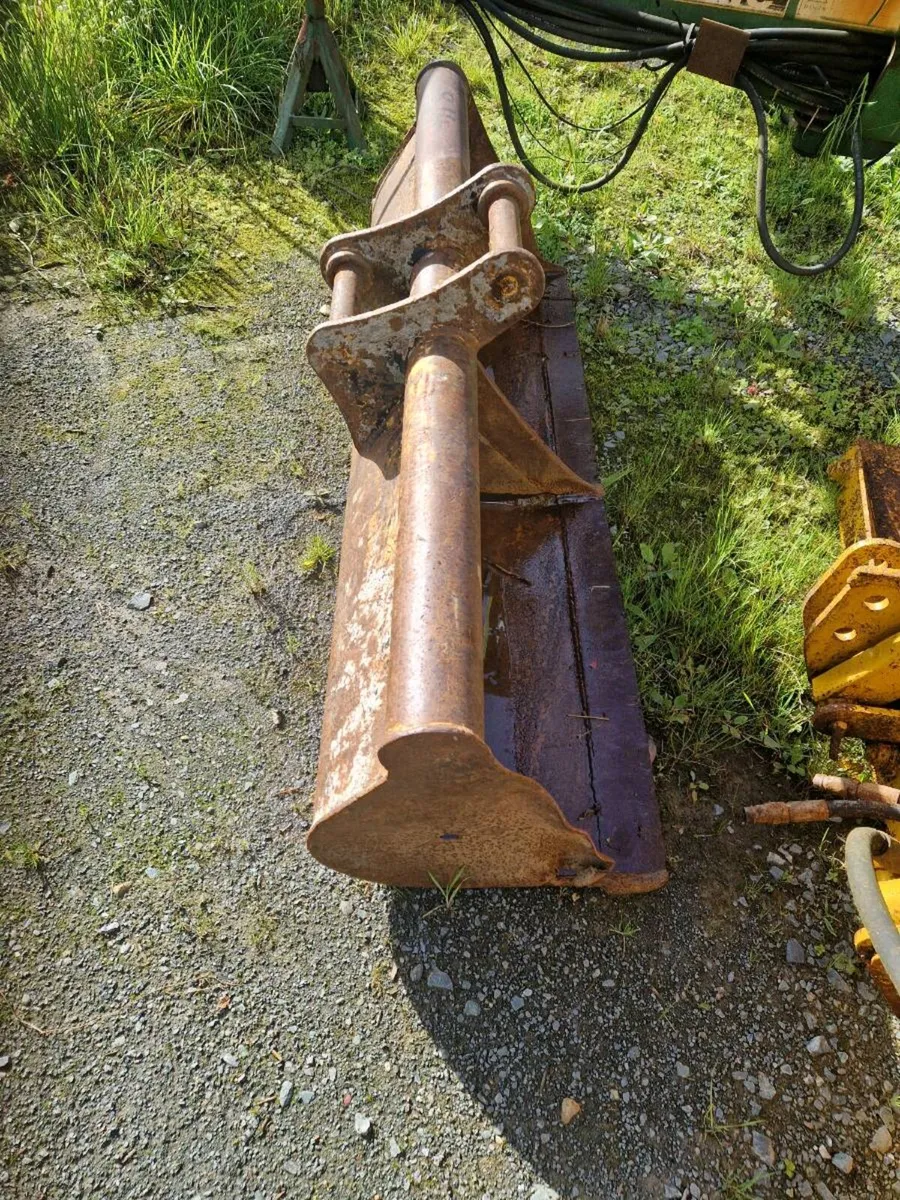 Bucket - Image 1
