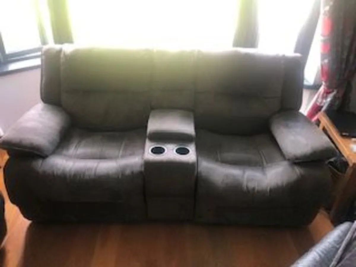 Two seater recliner - Image 4