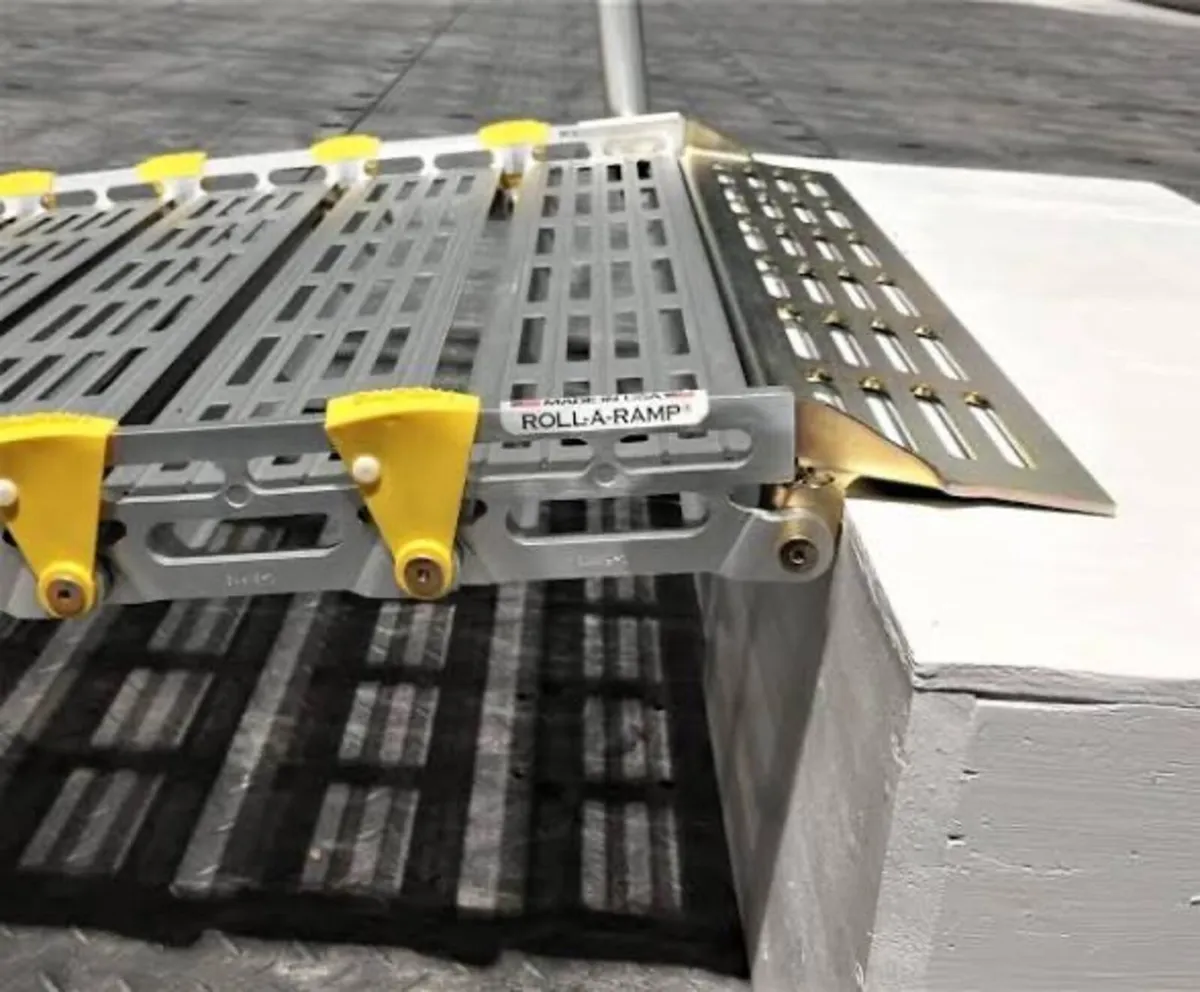 Rollaramp Portable Ramp 10FT(3.06m) x 30” - Image 4