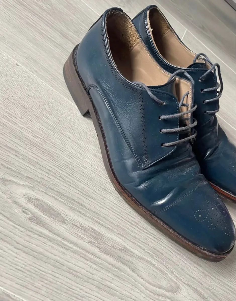 Suit shoes - Image 1