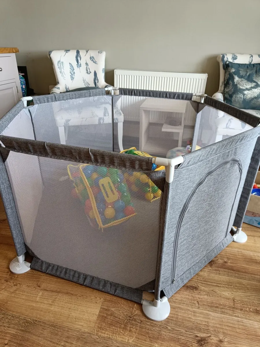 Playpen - Image 2