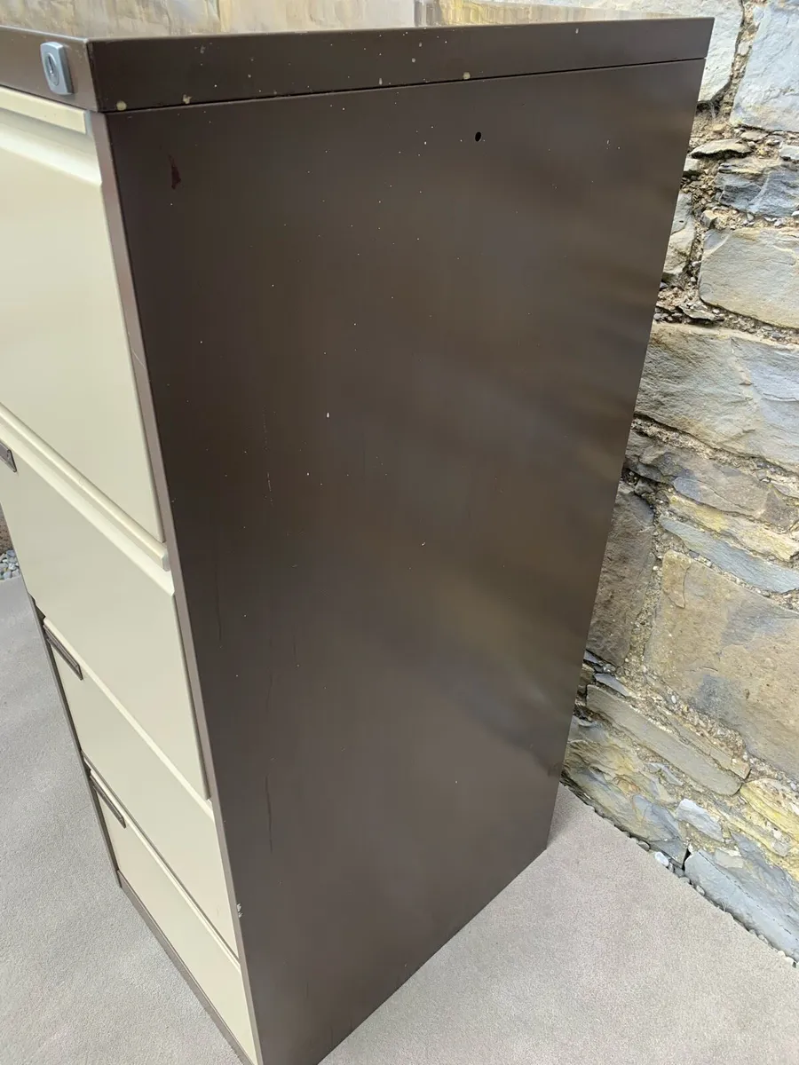 Vintage Escoline Four Drawer Filing Cabinet. - Image 4