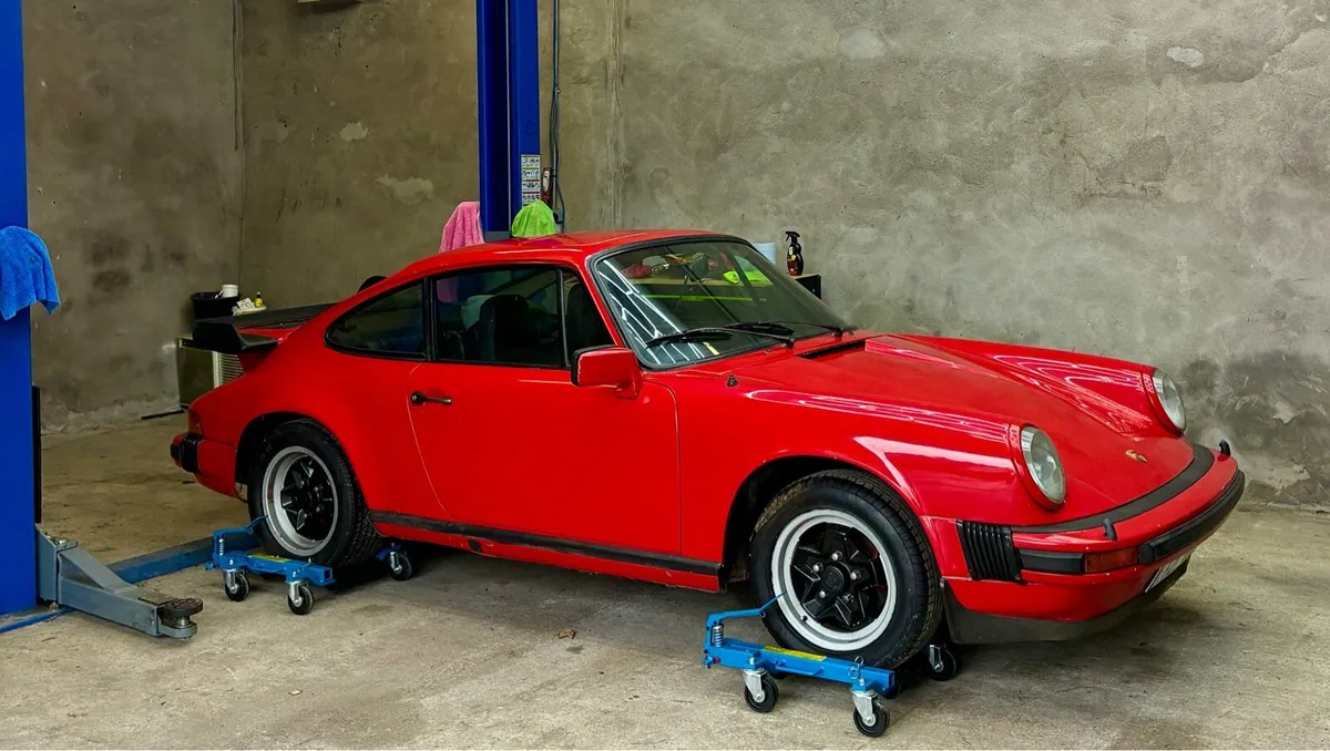 Classic Porsche 911 for restoration - Image 1