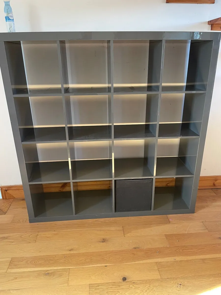 Storage unit - Image 1