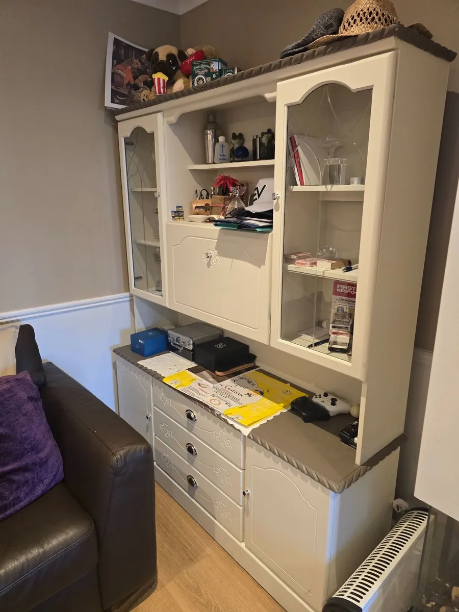 Drinks cabinet - Image 2