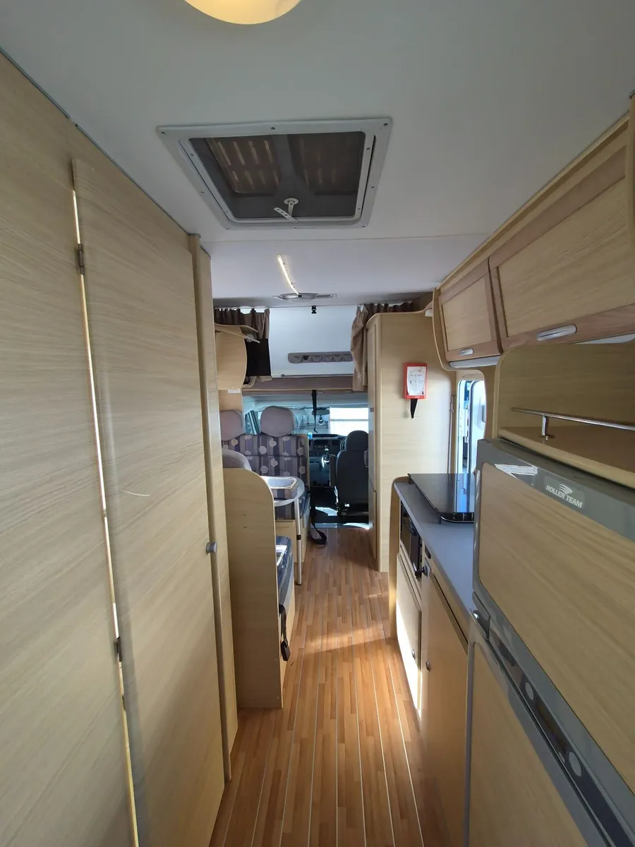 Camper - Image 2