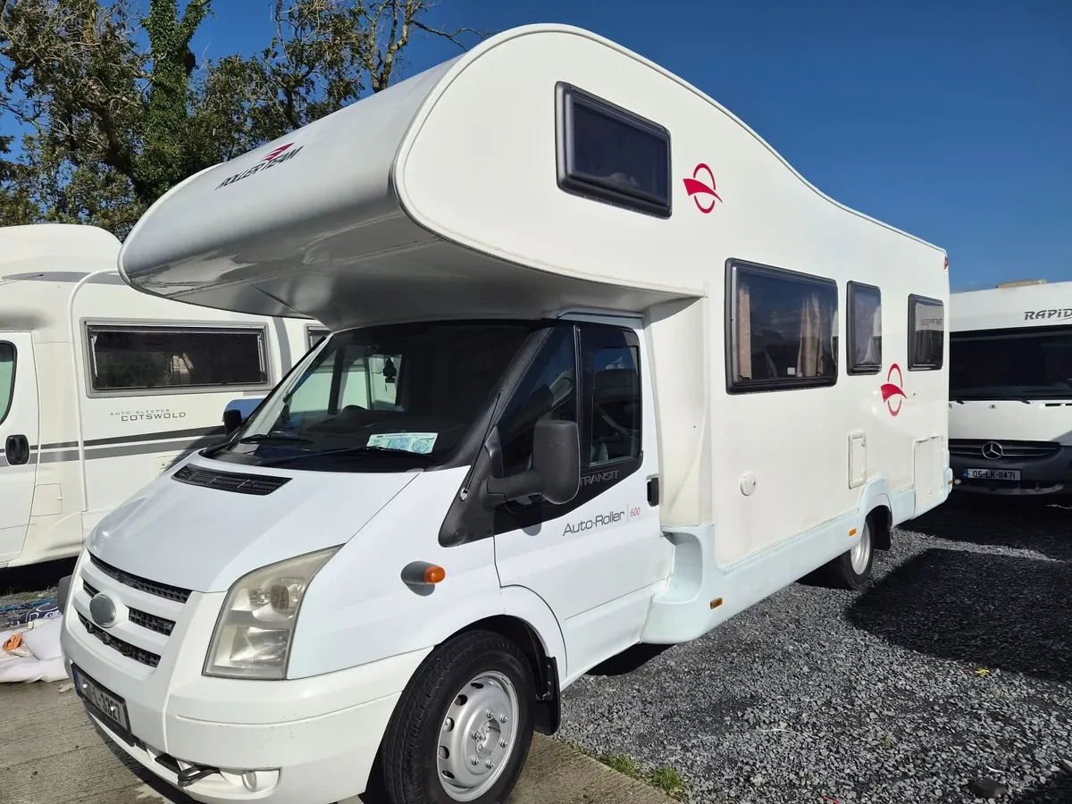Camper - Image 1