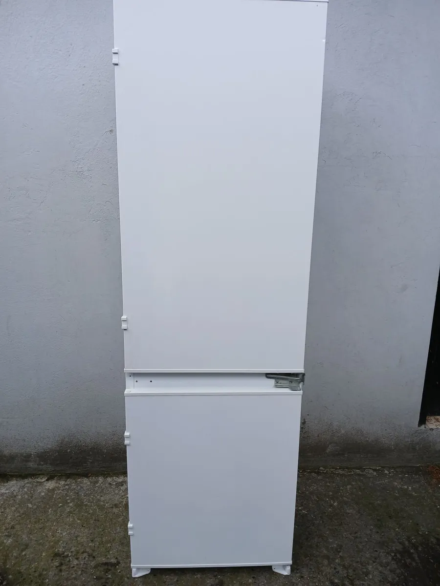 70/30 INTERFRETED FRIDGE AND FREEZER - Image 1