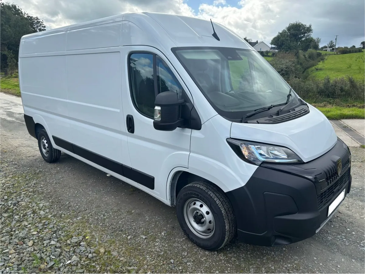 261 Peugeot Boxer 35  Professional 2026 - Image 1
