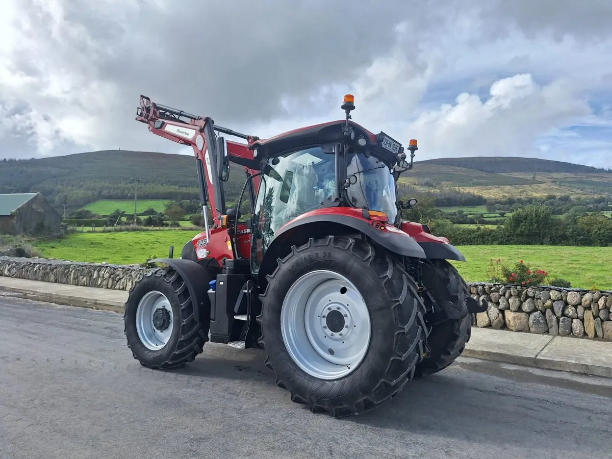 231 Case IH Maxxum 125 - Q4M - 3200 Hrs - Image 4