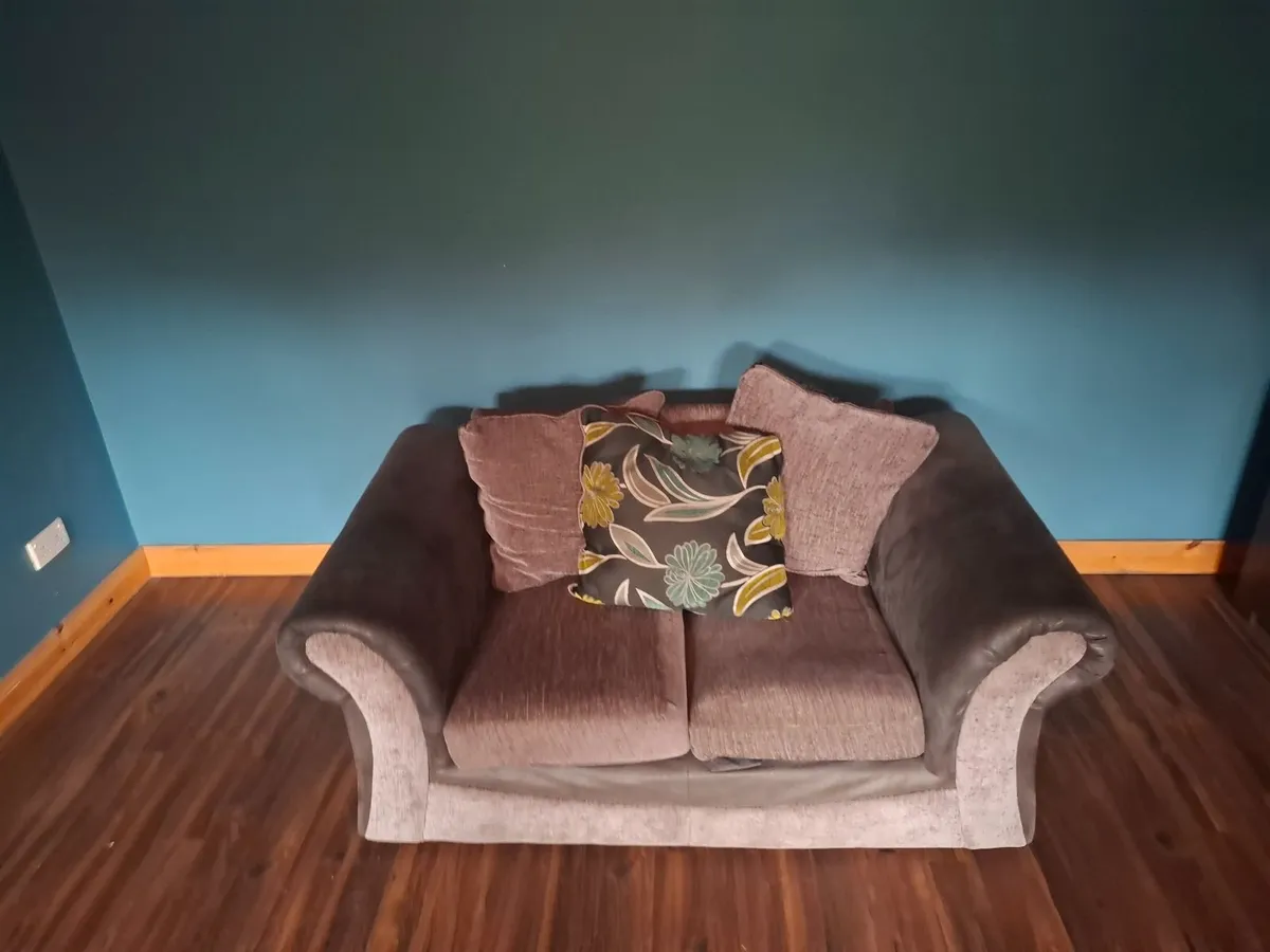 Sofa - Image 3