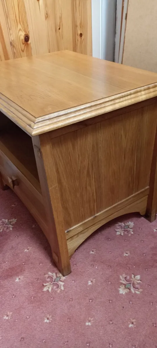 Oak Bedside Cabinet - Image 2