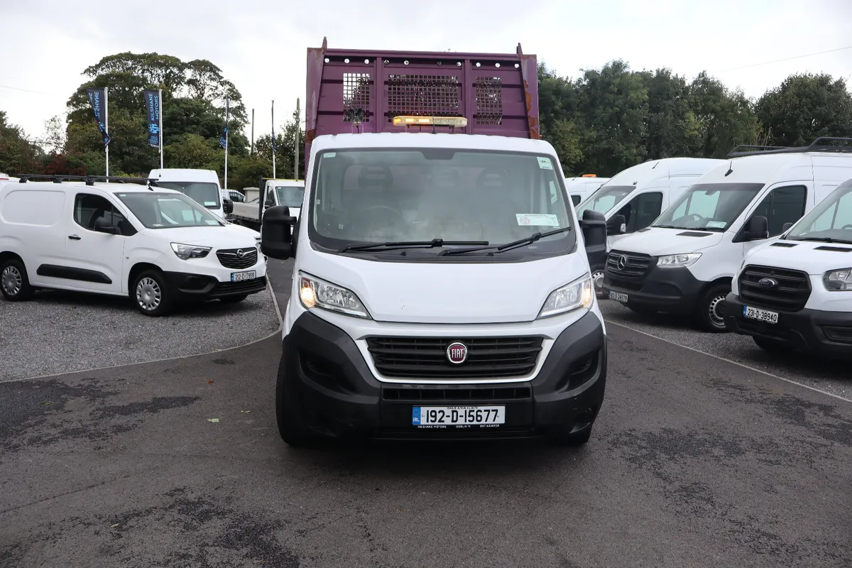 2019 FLAT DUCATO 3 WAY TIPPER WITH TAIL LIFT - Image 2