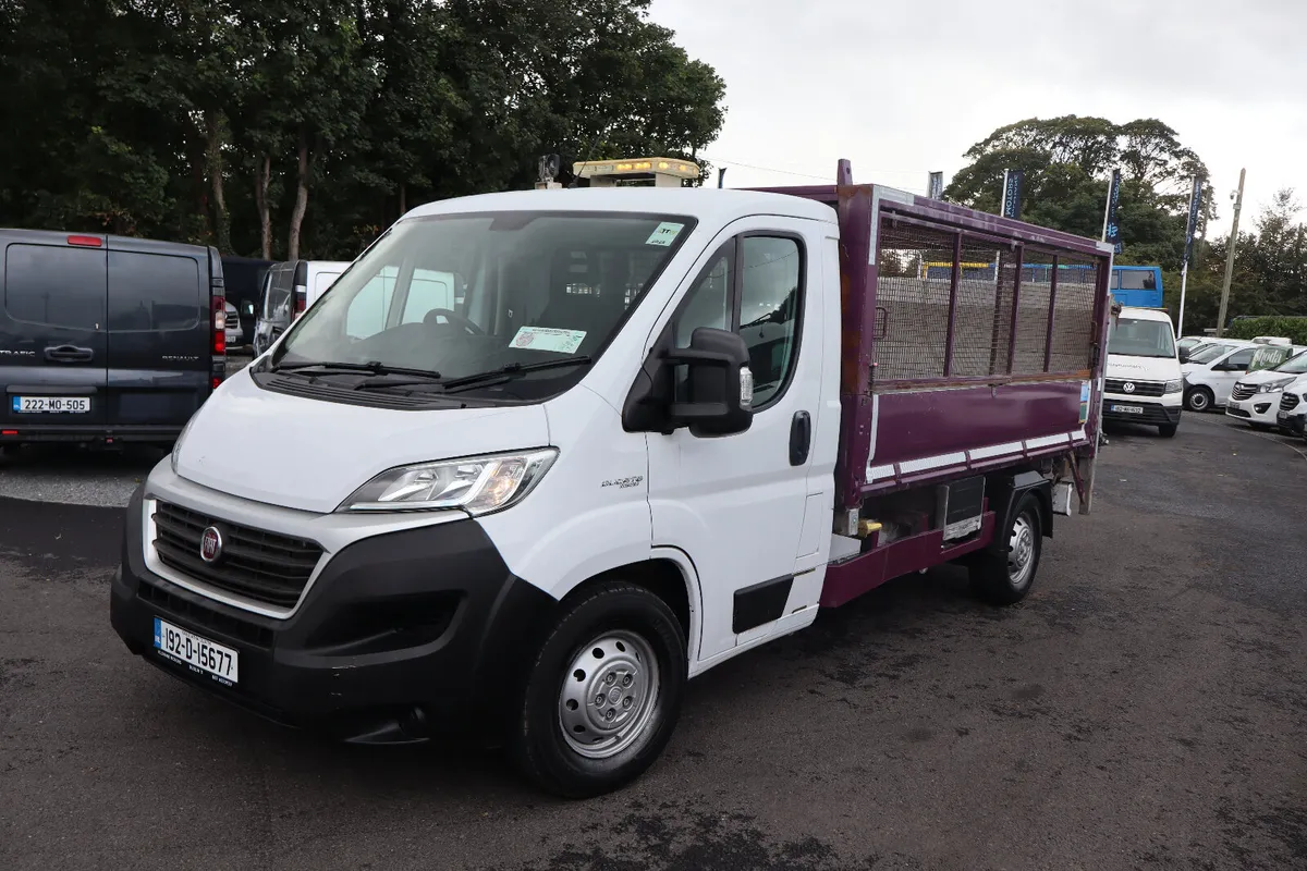 2019 FLAT DUCATO 3 WAY TIPPER WITH TAIL LIFT - Image 3