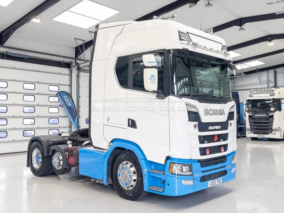 2022 (22) SCANIA S Series 590S V8 Highline 6X2 - Image 1
