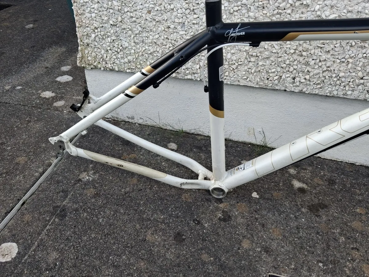 Trek 8.4 DS frame with fork - Image 4