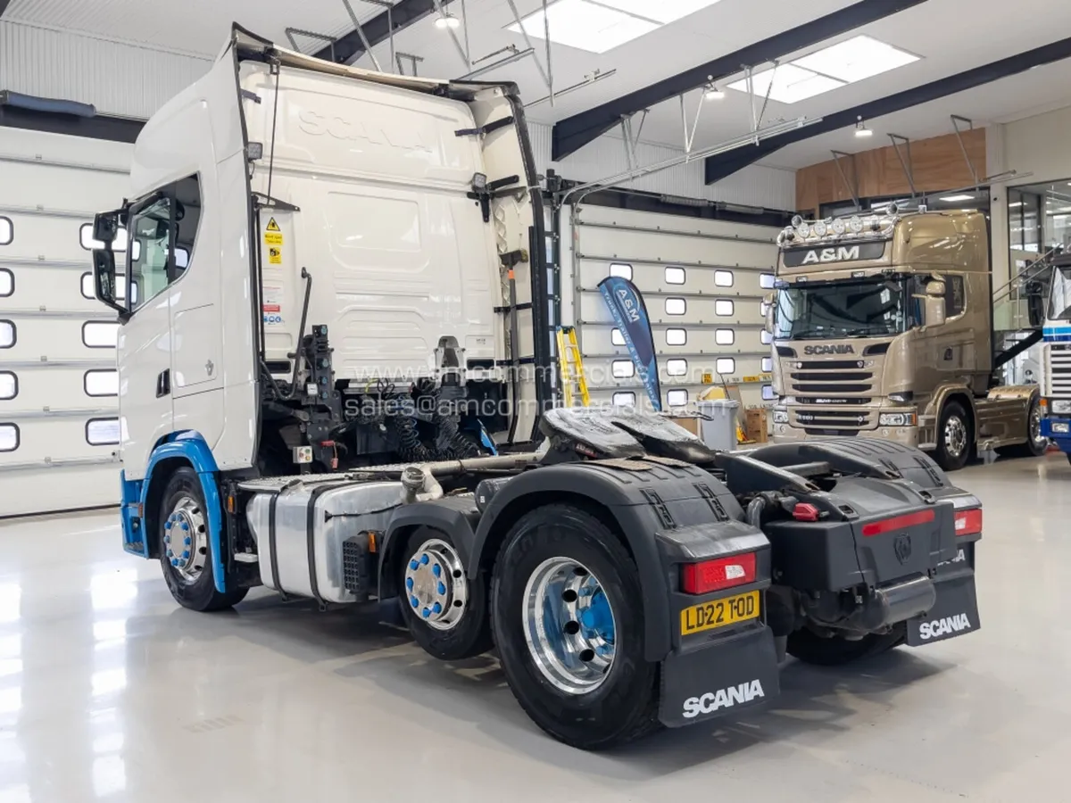 2022 (22) SCANIA S Series 590S V8 Highline 6X2 - Image 4