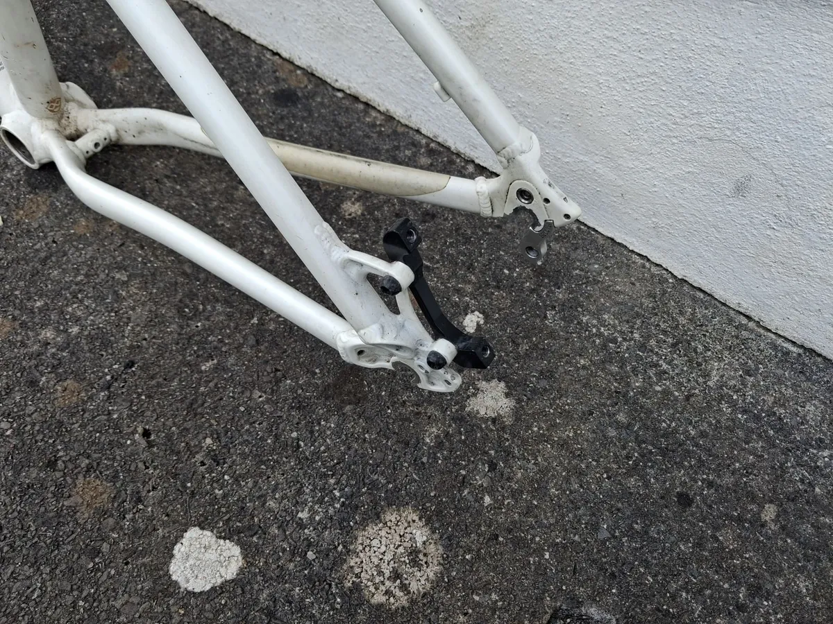 Trek 8.4 DS frame with fork - Image 2