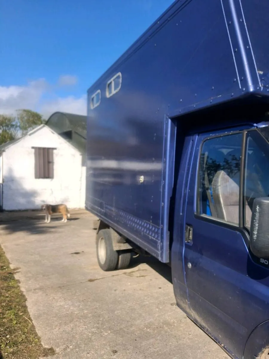 Horse Lorry - Image 1