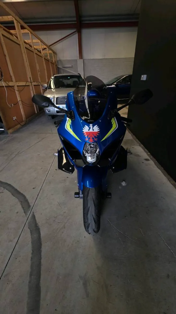 Suzuki gsxr 1000 L7 2017 - Image 3