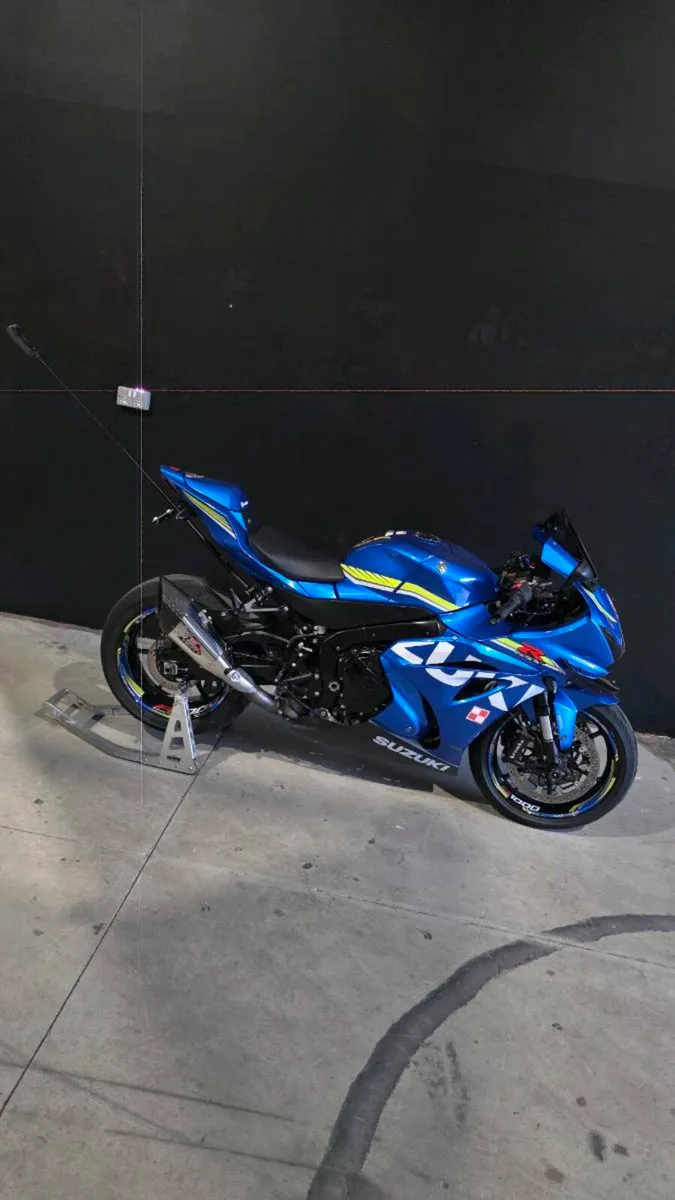 Suzuki gsxr 1000 L7 2017 - Image 2