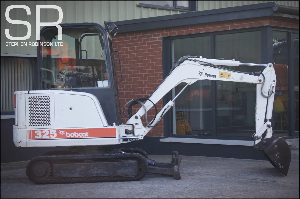 1998 Bobcat 325 Ingersoll-Rand - Image 2