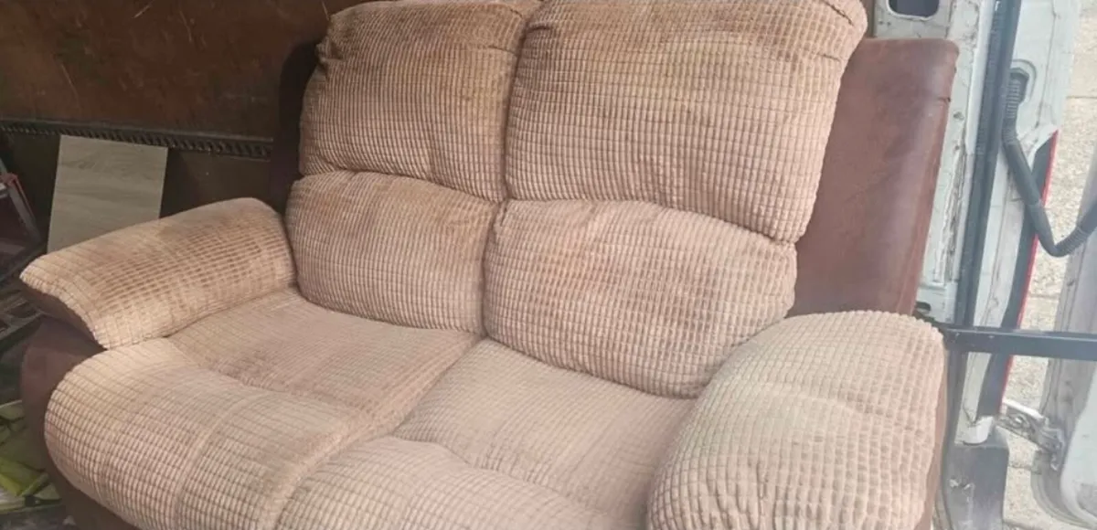 Sofa recliner 2 seater - Image 1