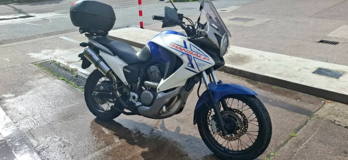 Honda Transalp 700v ABS - Image 1