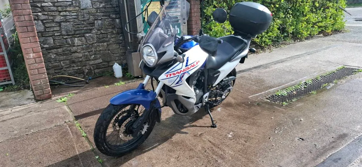 Honda Transalp 700v ABS - Image 3