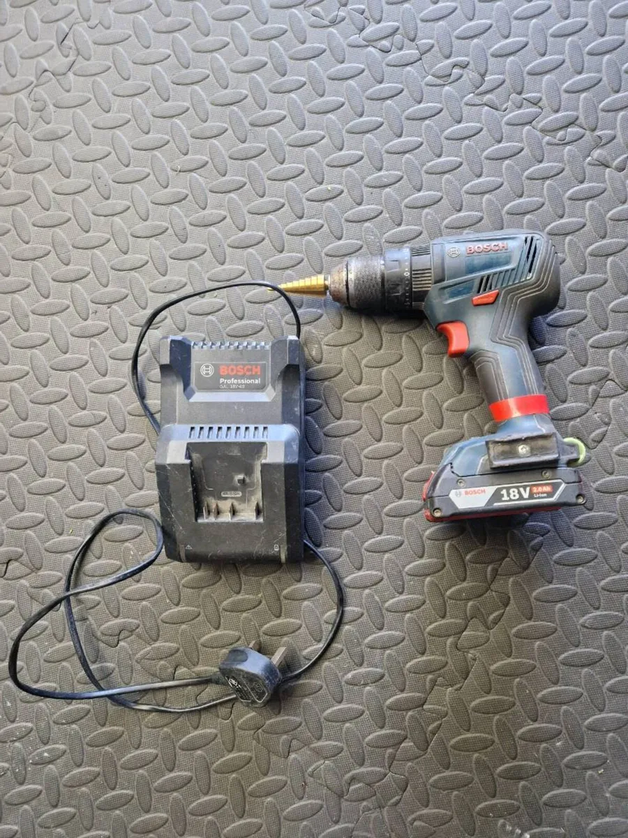 Bosch combi drill - Image 1