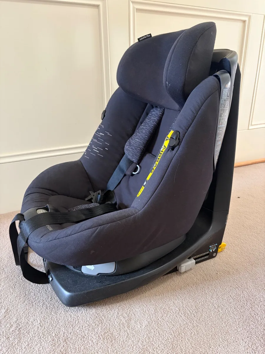 Car Seat - Image 1