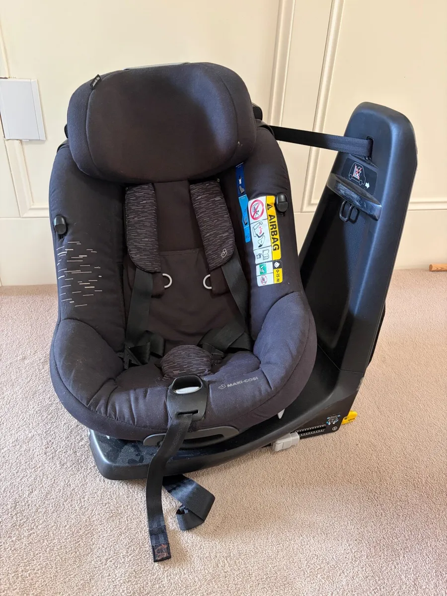 Car Seat - Image 2