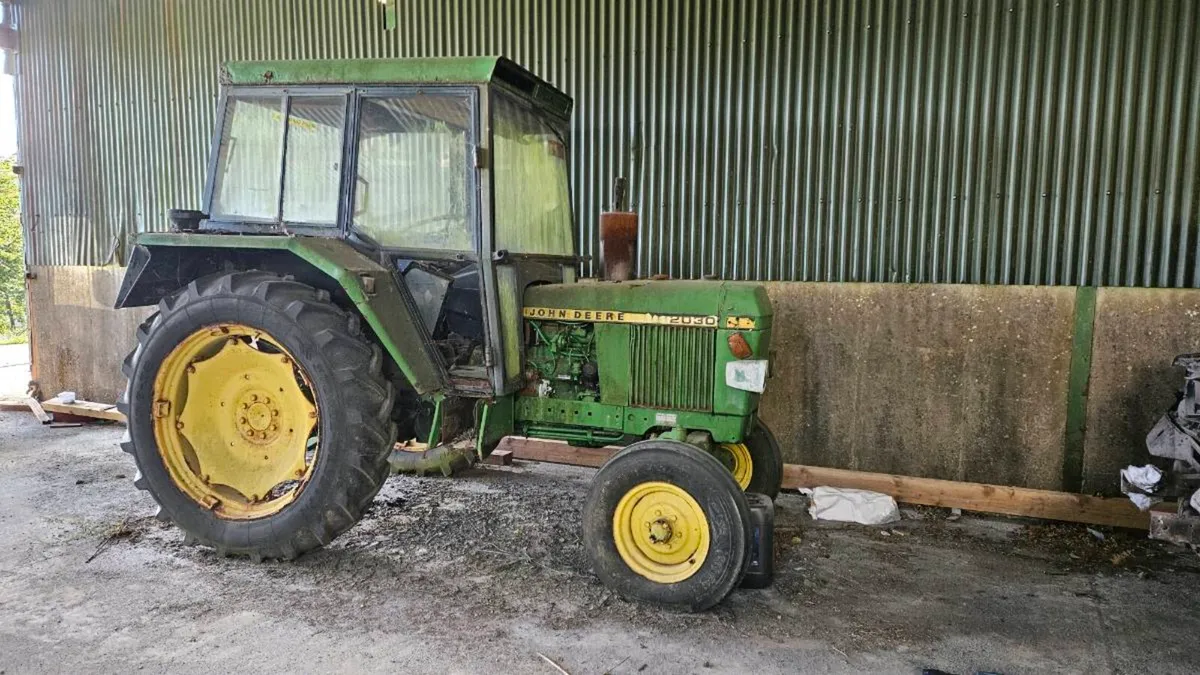 John Deere 2030 - Image 1