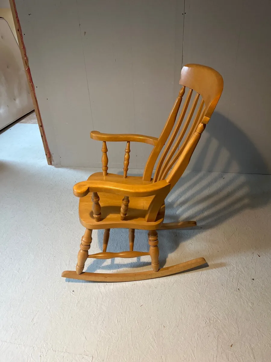 Rocking chair - Image 1