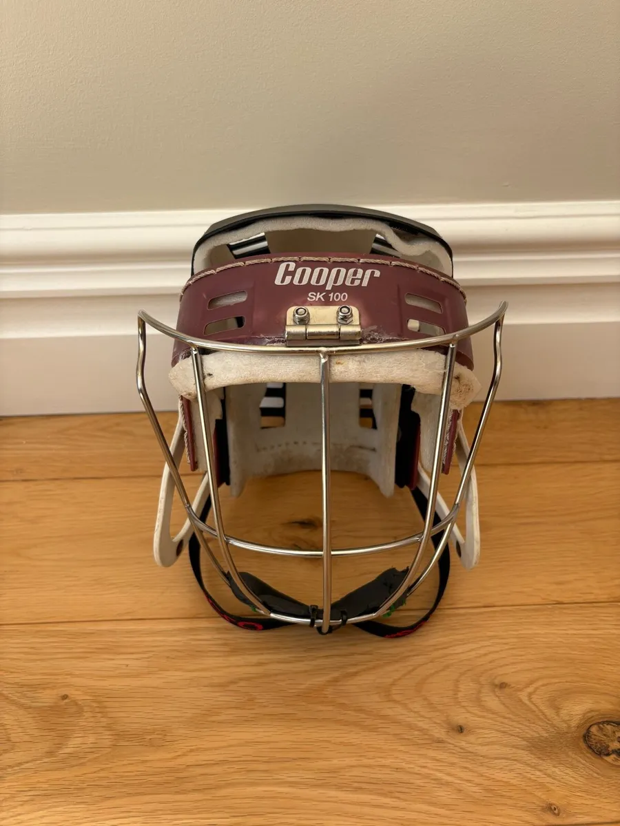 Cooper Sk100 Hurling Helmet - Image 1