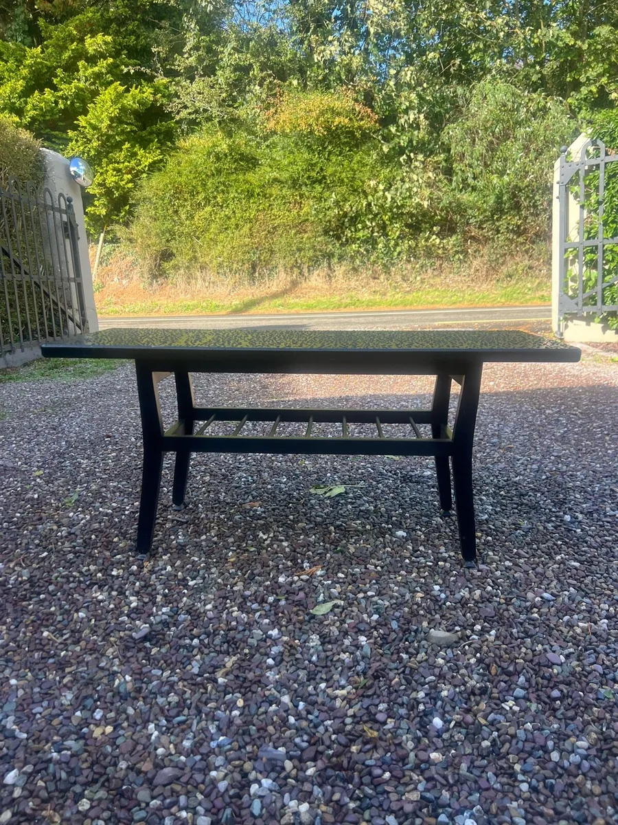 Tv table or coffee table - Image 1