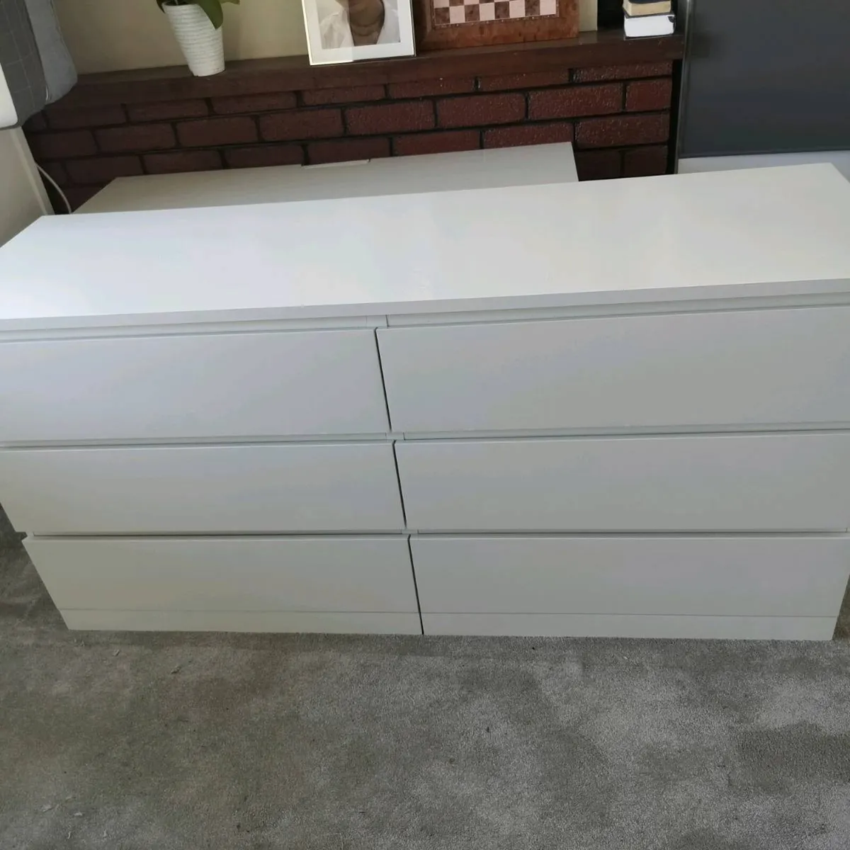 Chest of 6 drawers Malm white - Image 1