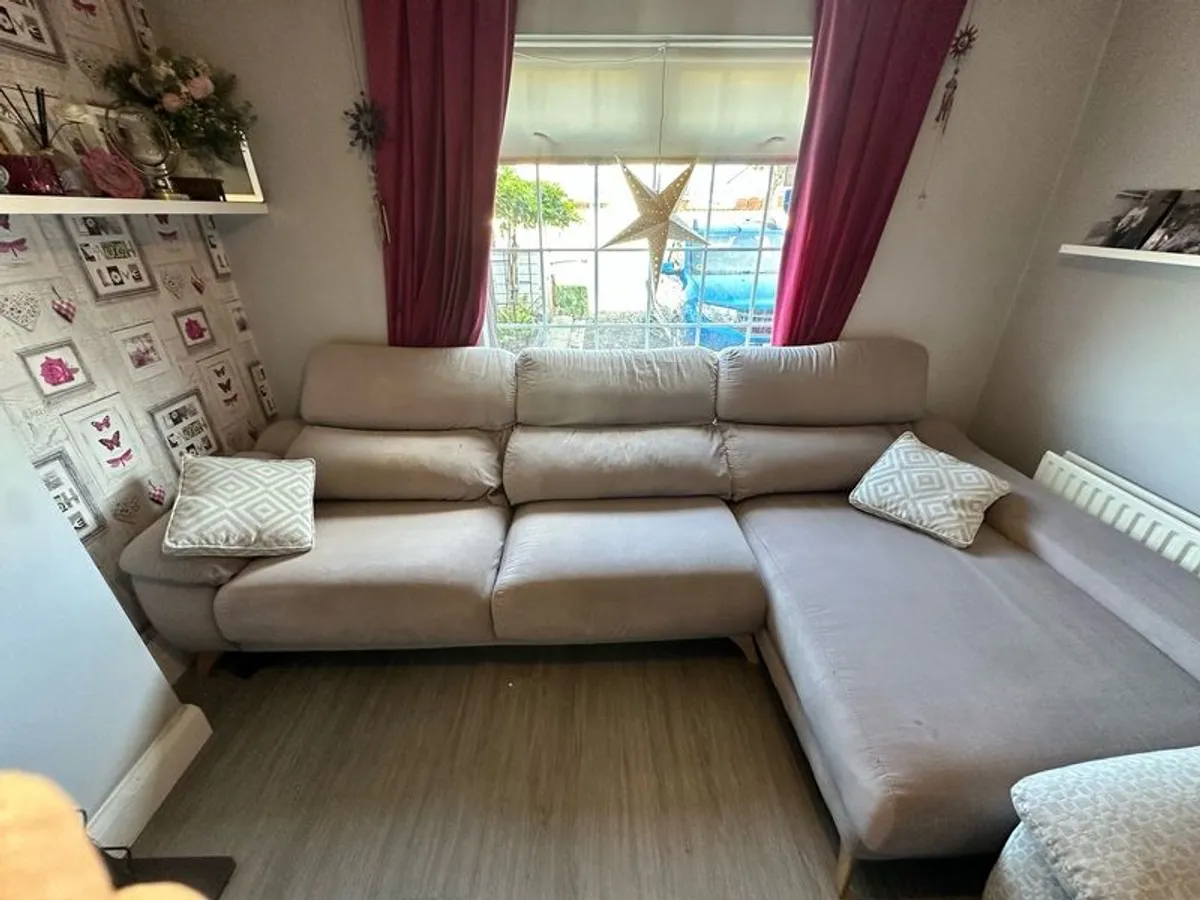 Large sofa, L shape with storage & single chair, all reclining - Image 2