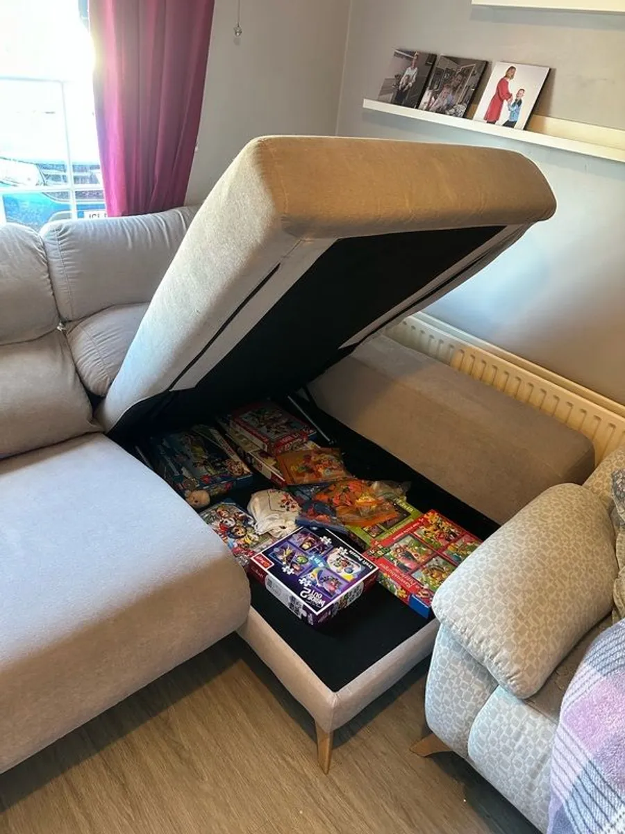 Large sofa, L shape with storage & single chair, all reclining - Image 3