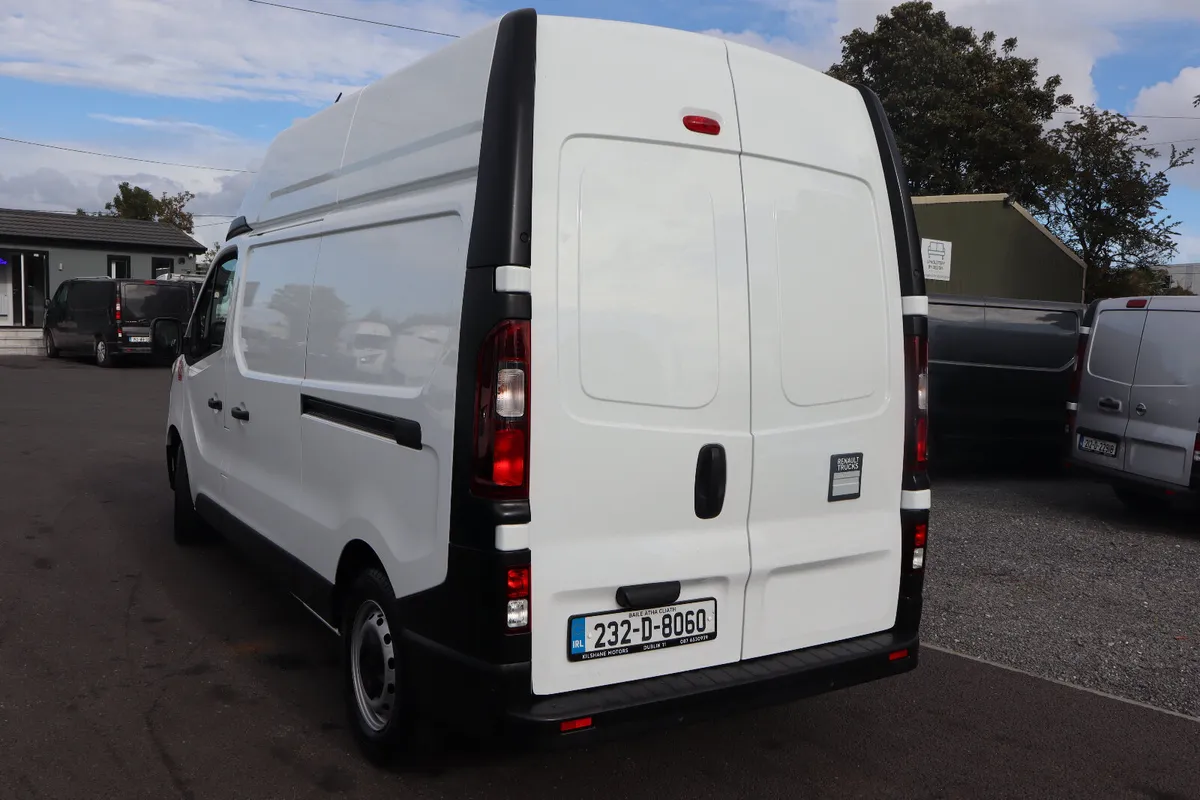 2023 RENAULT TRAFFIC LWB HIROOF - Image 3