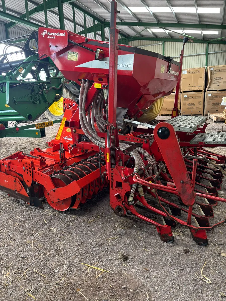 2022 Kuhn 3004 Power Harrow C/W 2012 Suffolk Drill - Image 1
