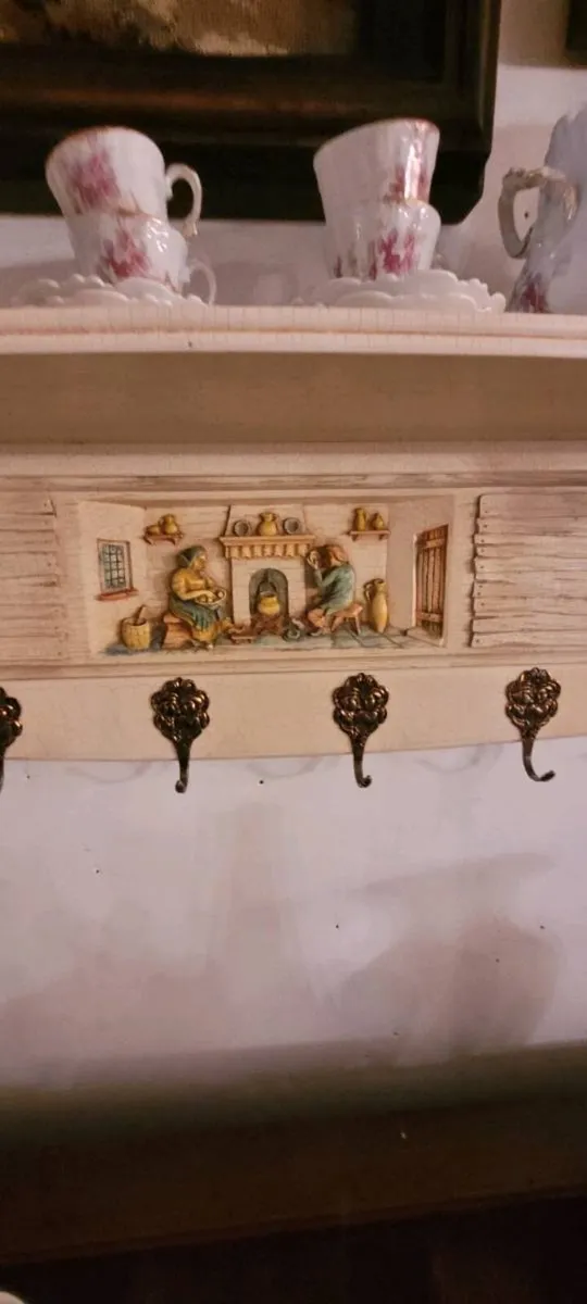 clothes hanger - Image 2