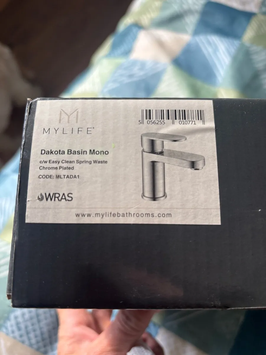 Bathroom sink mixer tap - Image 1
