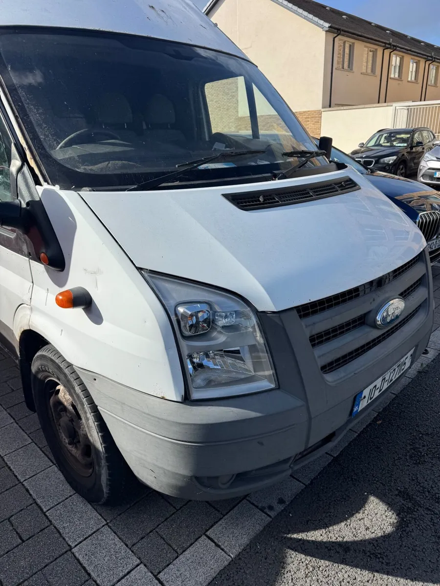 Ford Transit 2010 - Image 2