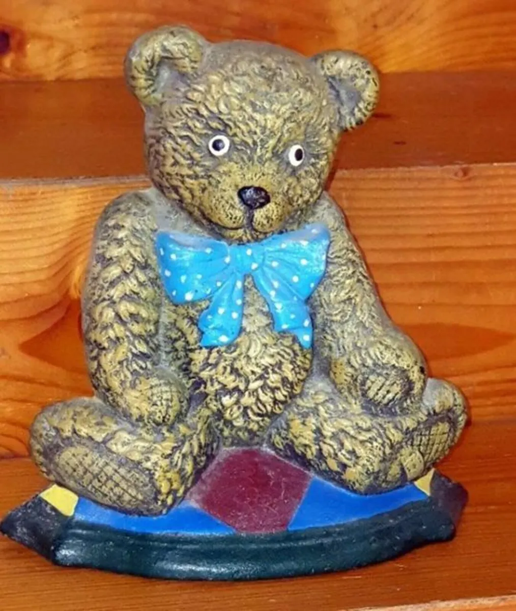 Vintage Cast Iron Teddy Doorstop – Wright Studio's - Image 4