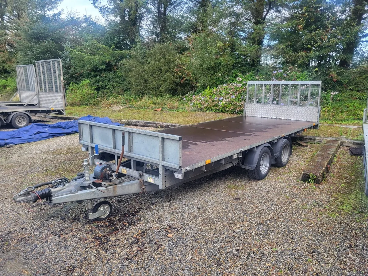 Trailer - Image 1