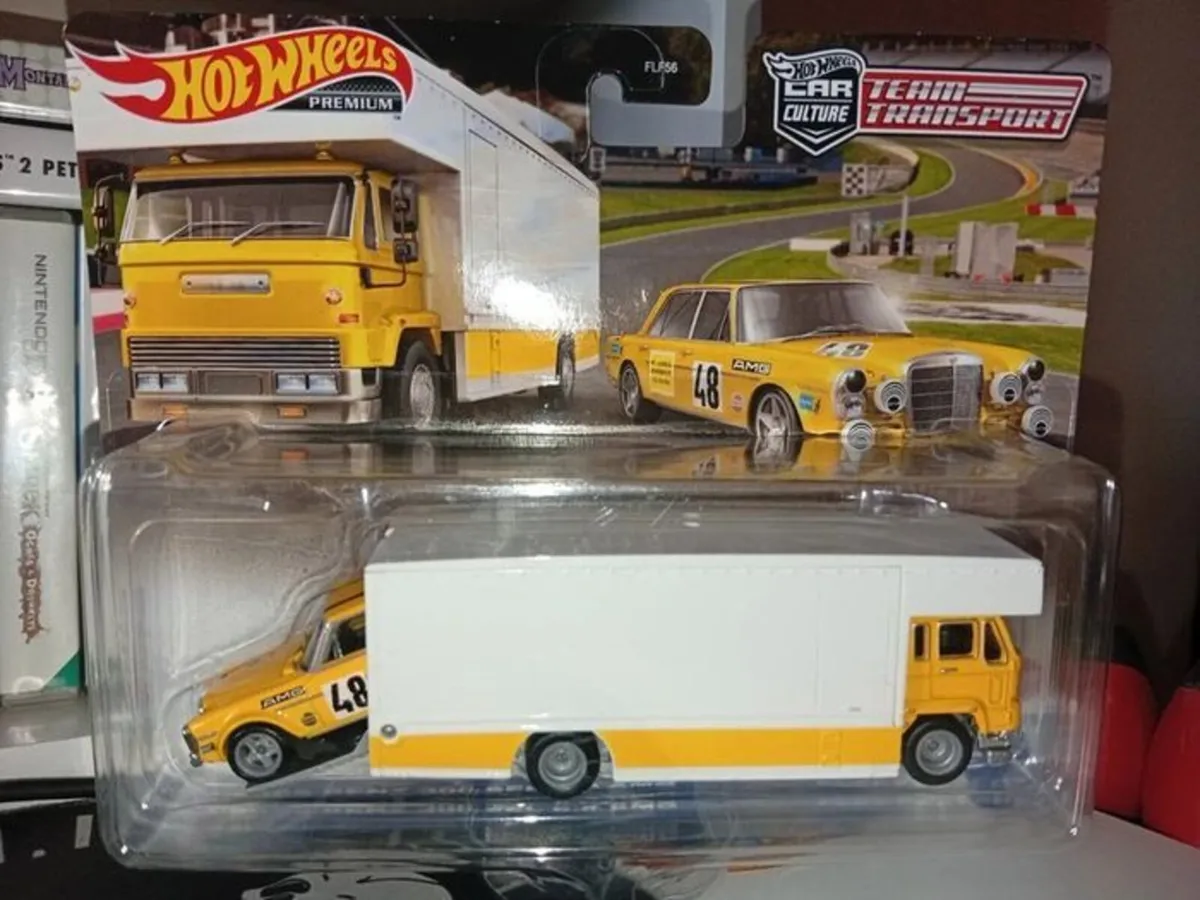 Hot Wheels Team Transport 39 Mercedes Benz 300 - Image 1