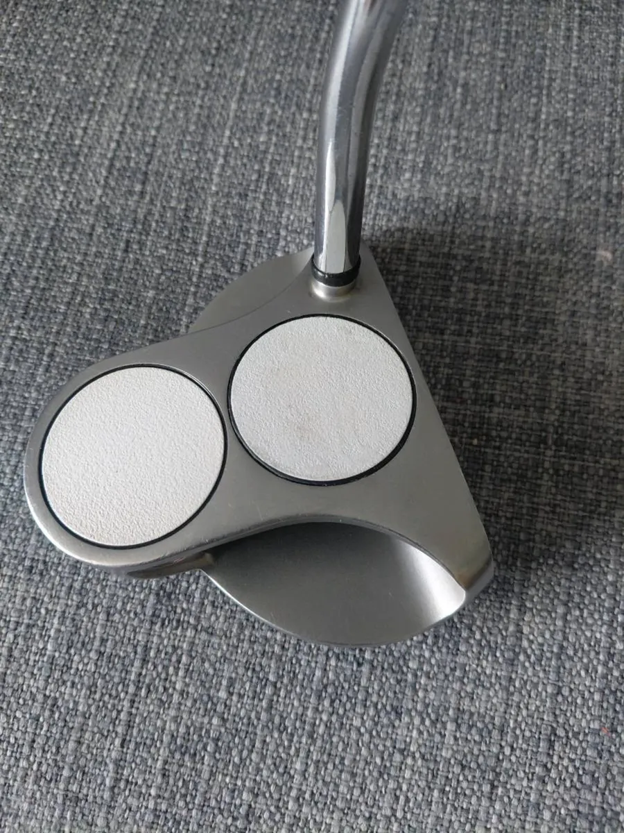 Odyssey White Hot 2-Ball putter - Image 1