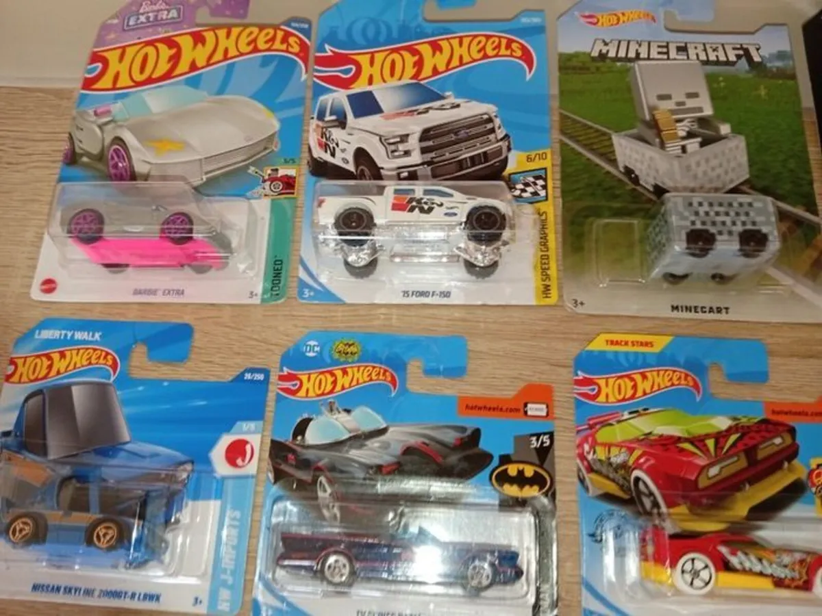 Collection Of Hot Wheels Vehicles All Sealed -new - Image 2